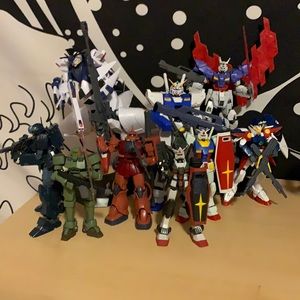 9 GUNDAMS all bought a week ago, I’m will negotiate the price